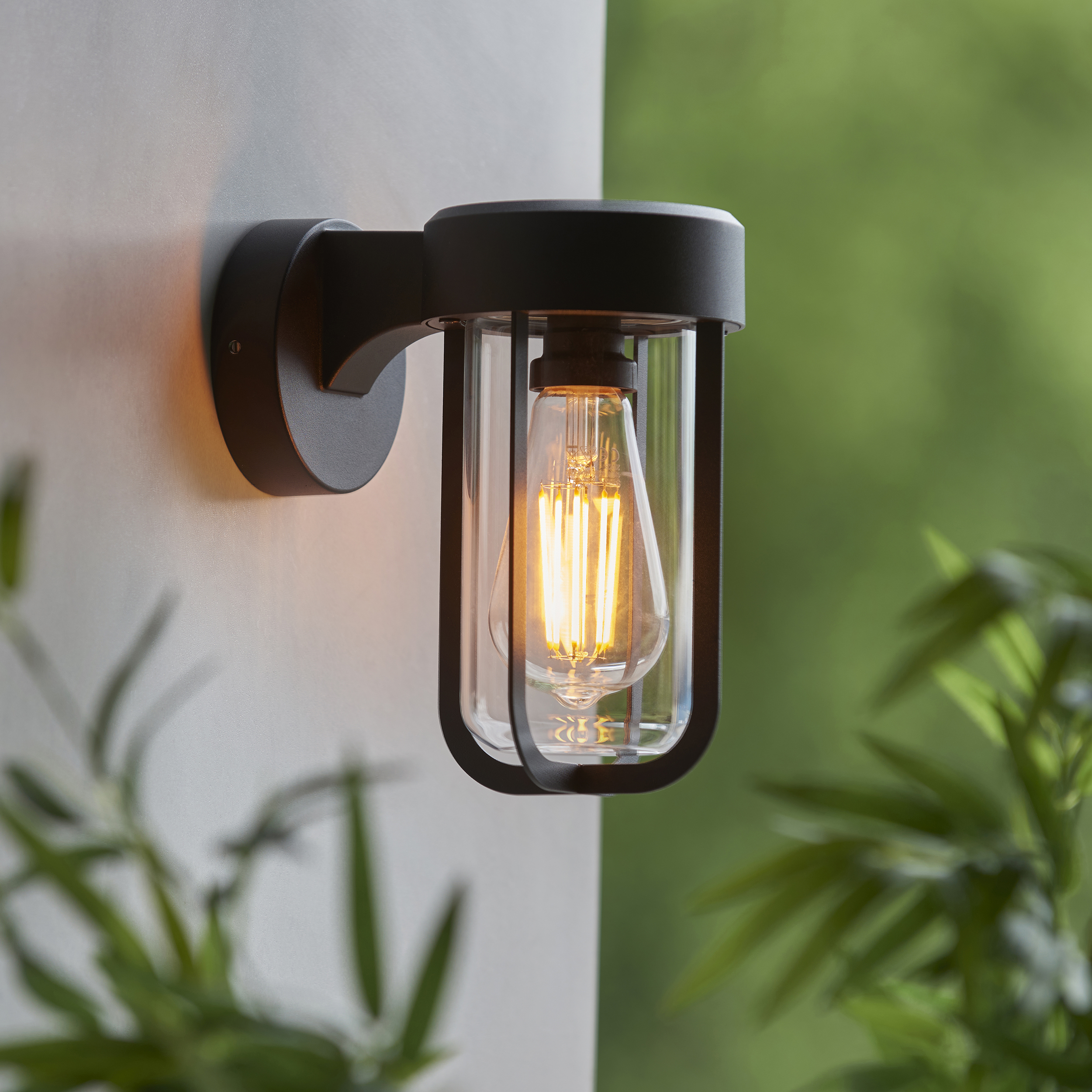 LIGHT FITTING
