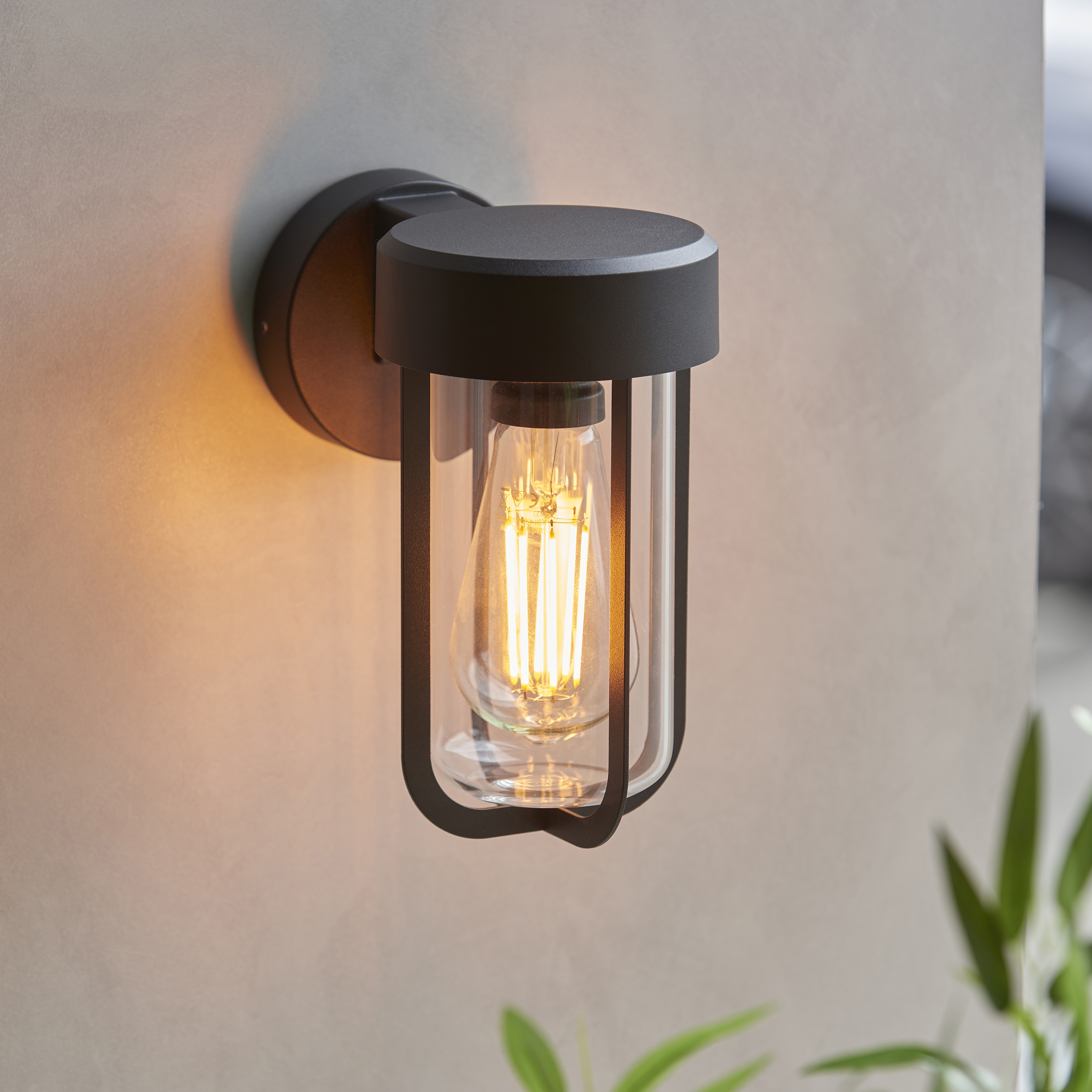 LIGHT FITTING