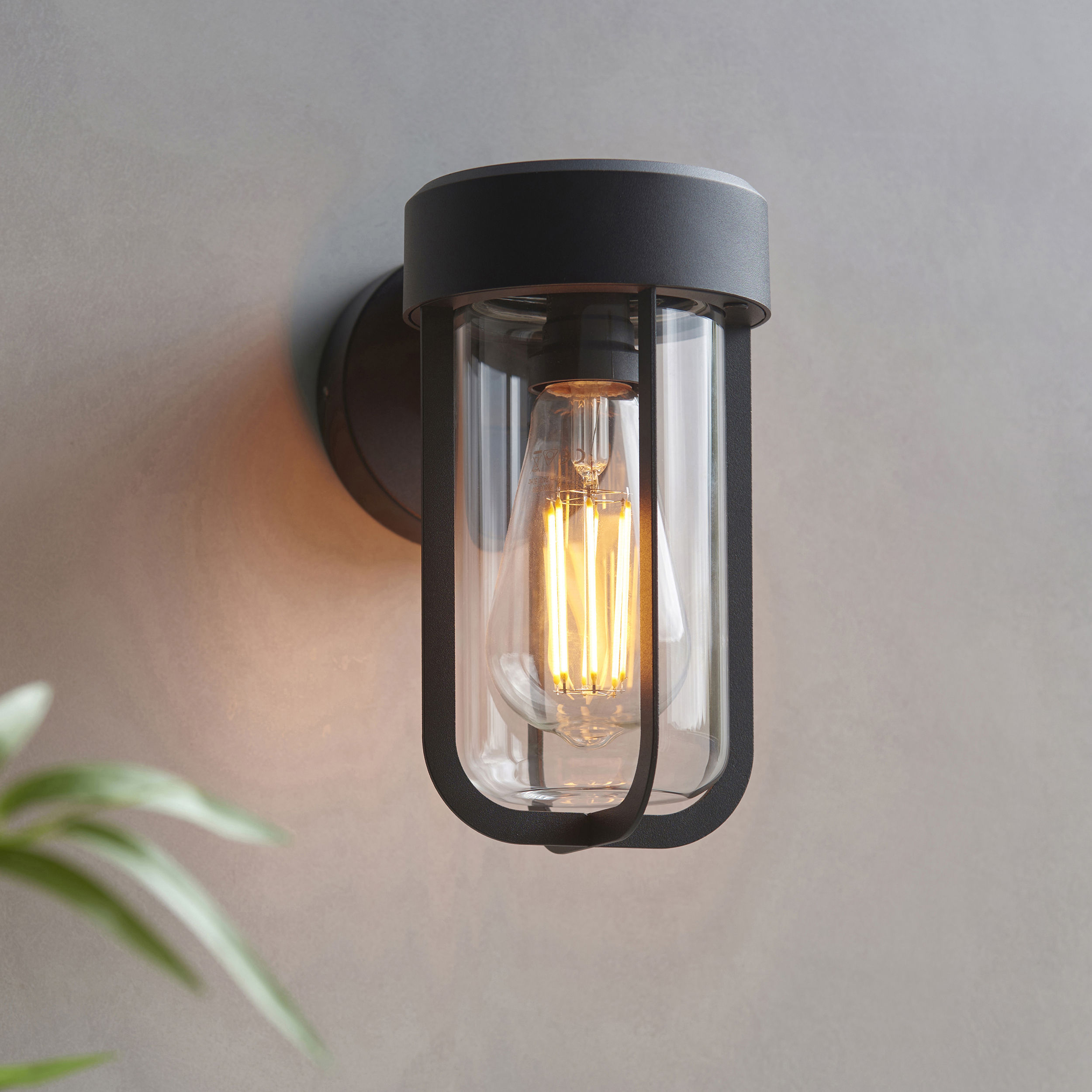 LIGHT FITTING