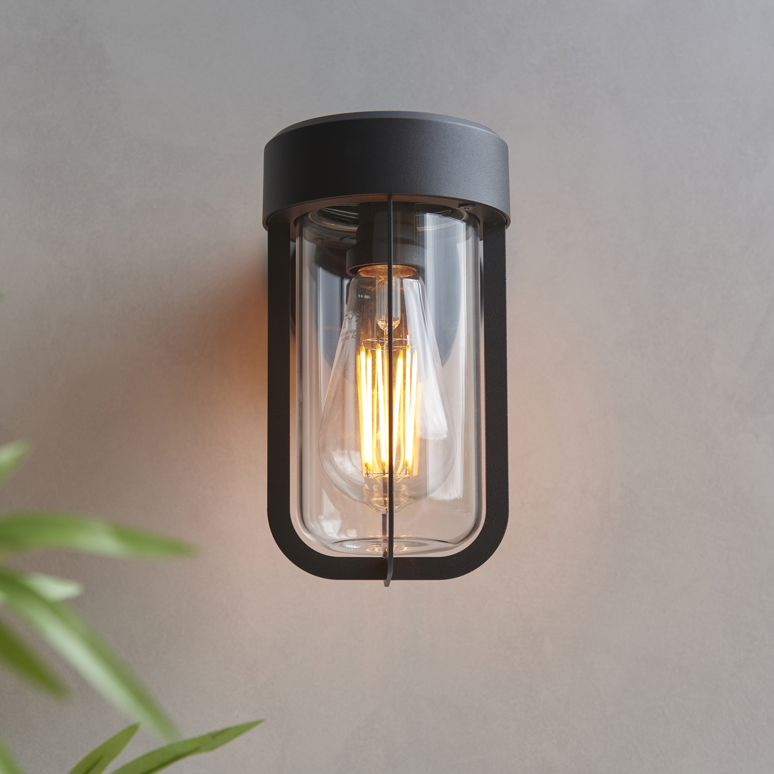 LIGHT FITTING
