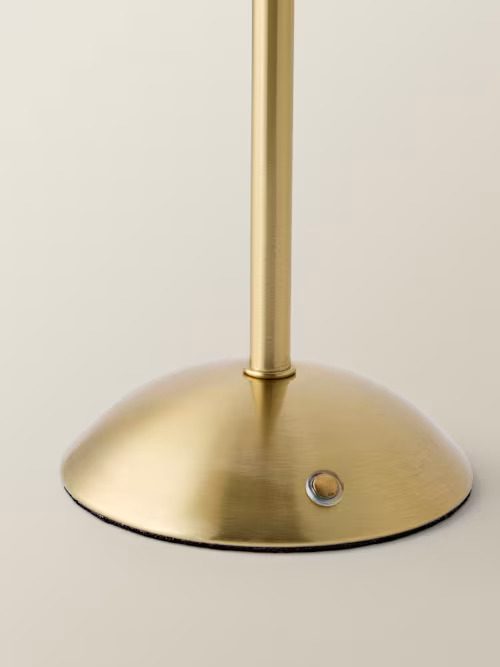 GOLD RECHARGE TABLE LAMP