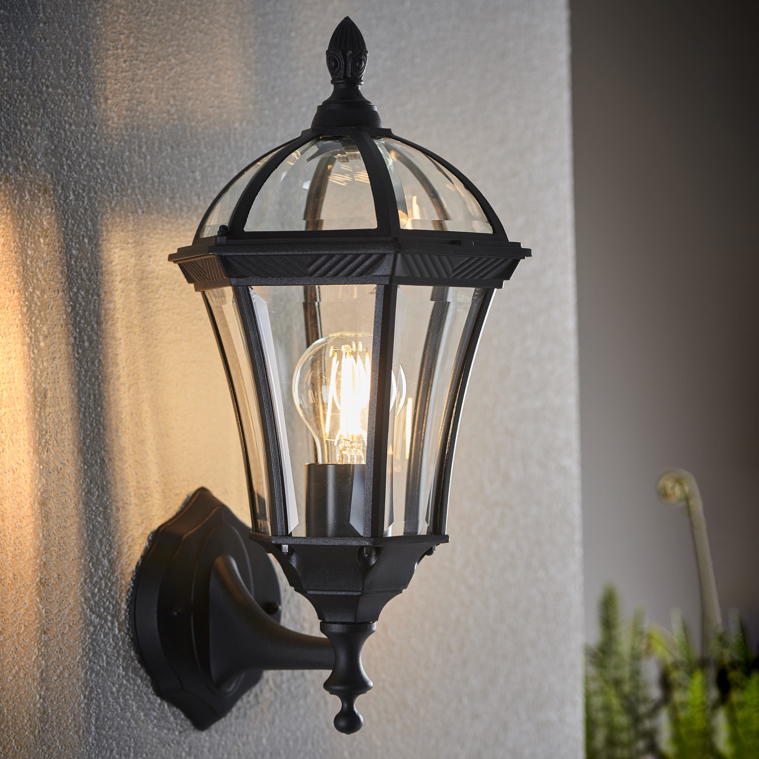LIGHT FITTING