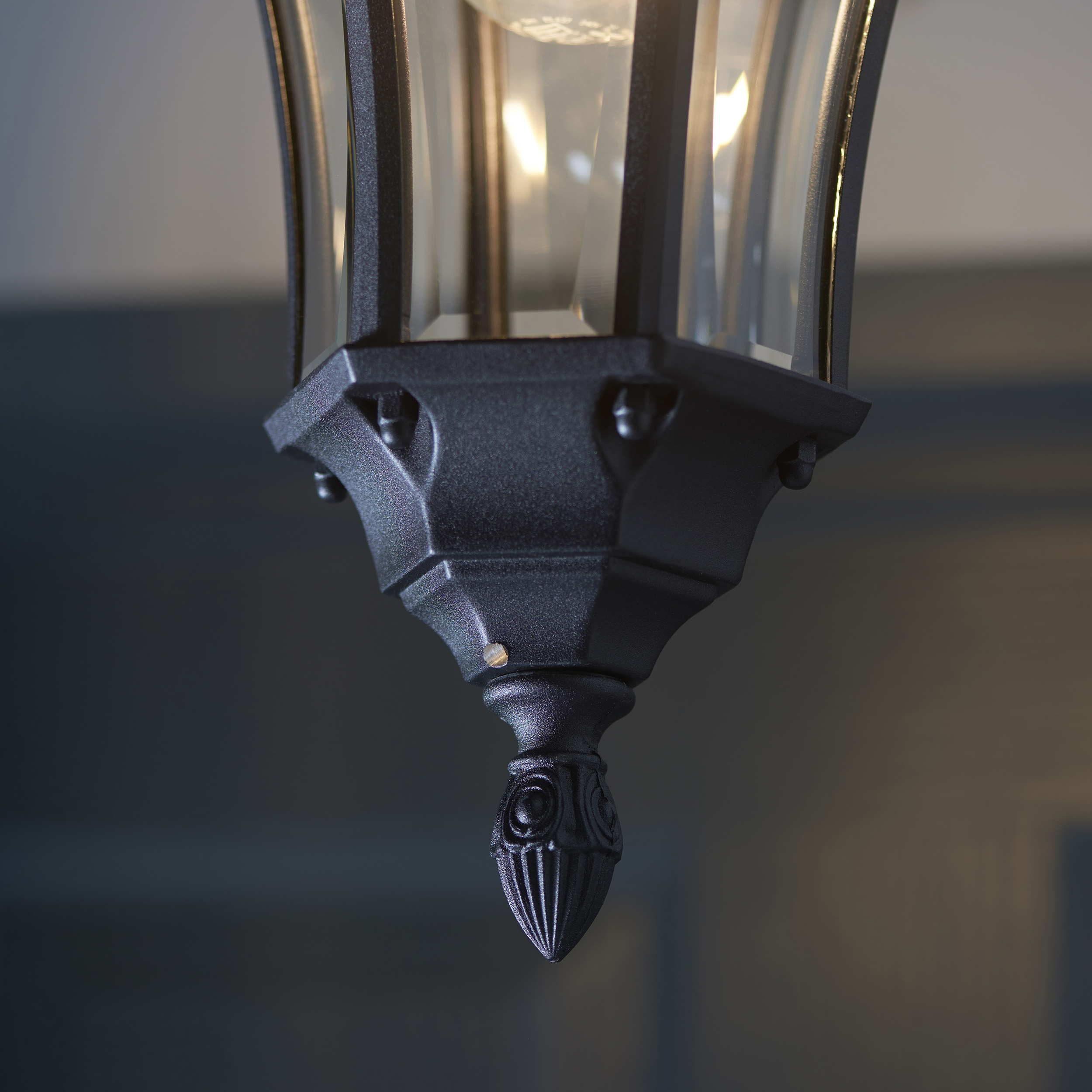 LIGHT FITTING