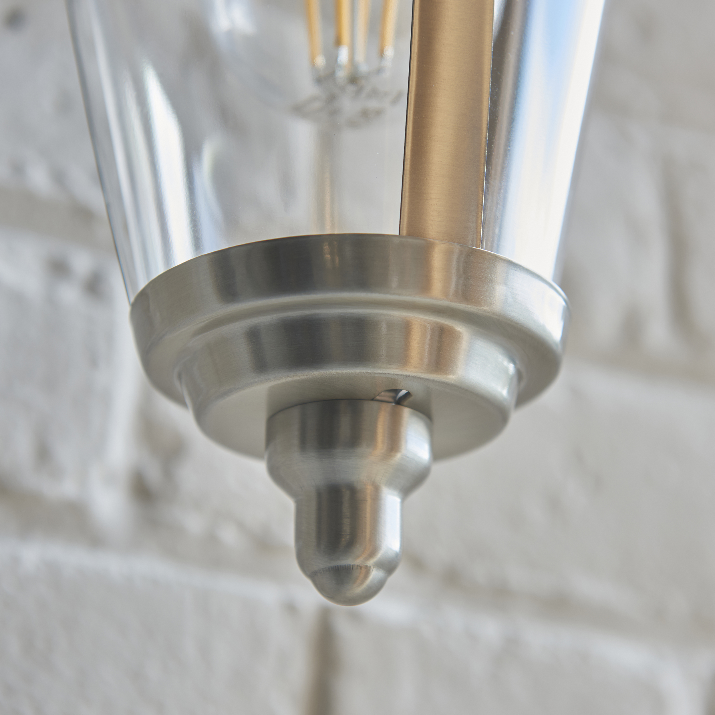 LIGHT FITTING