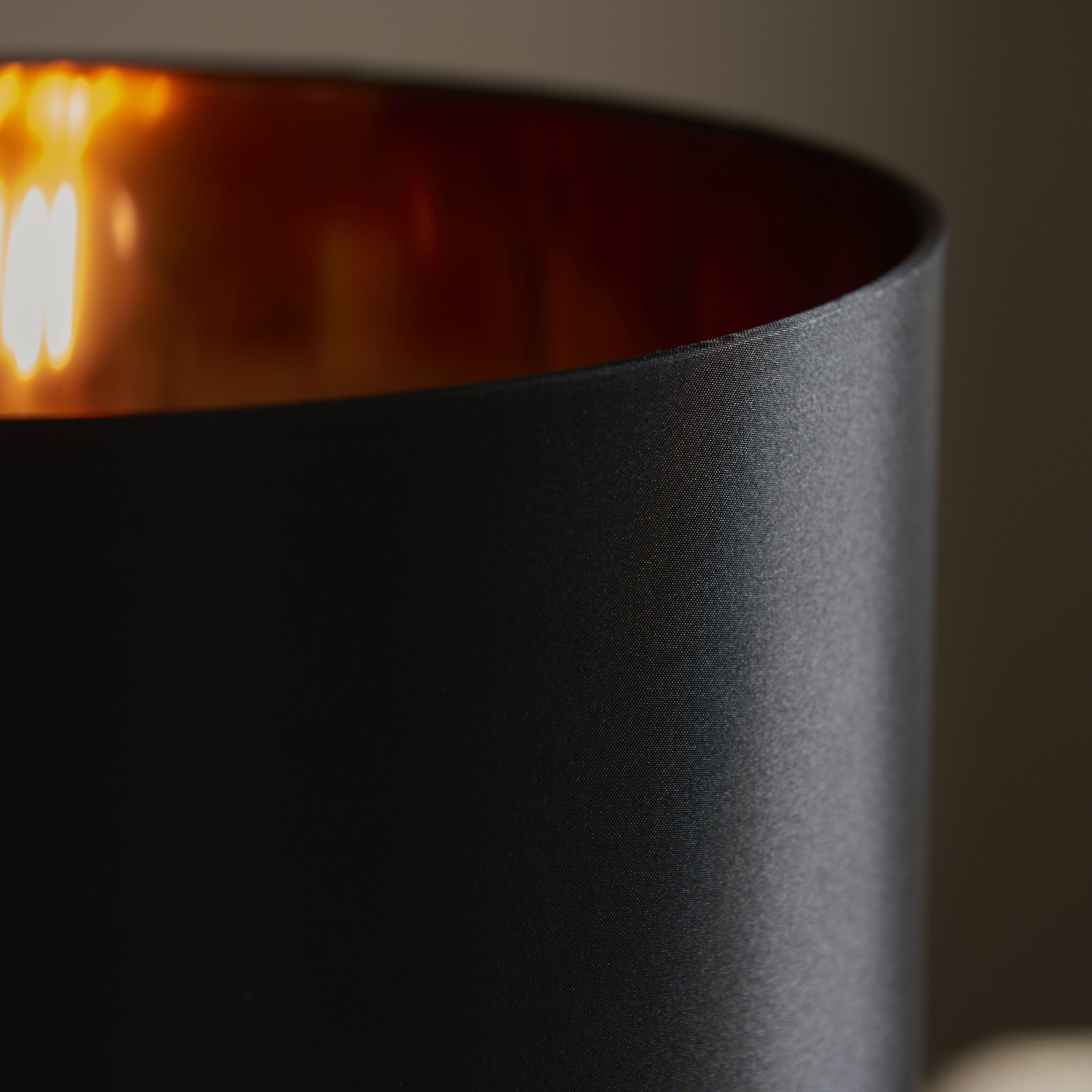 COPPER TABLE & BLK SHADE