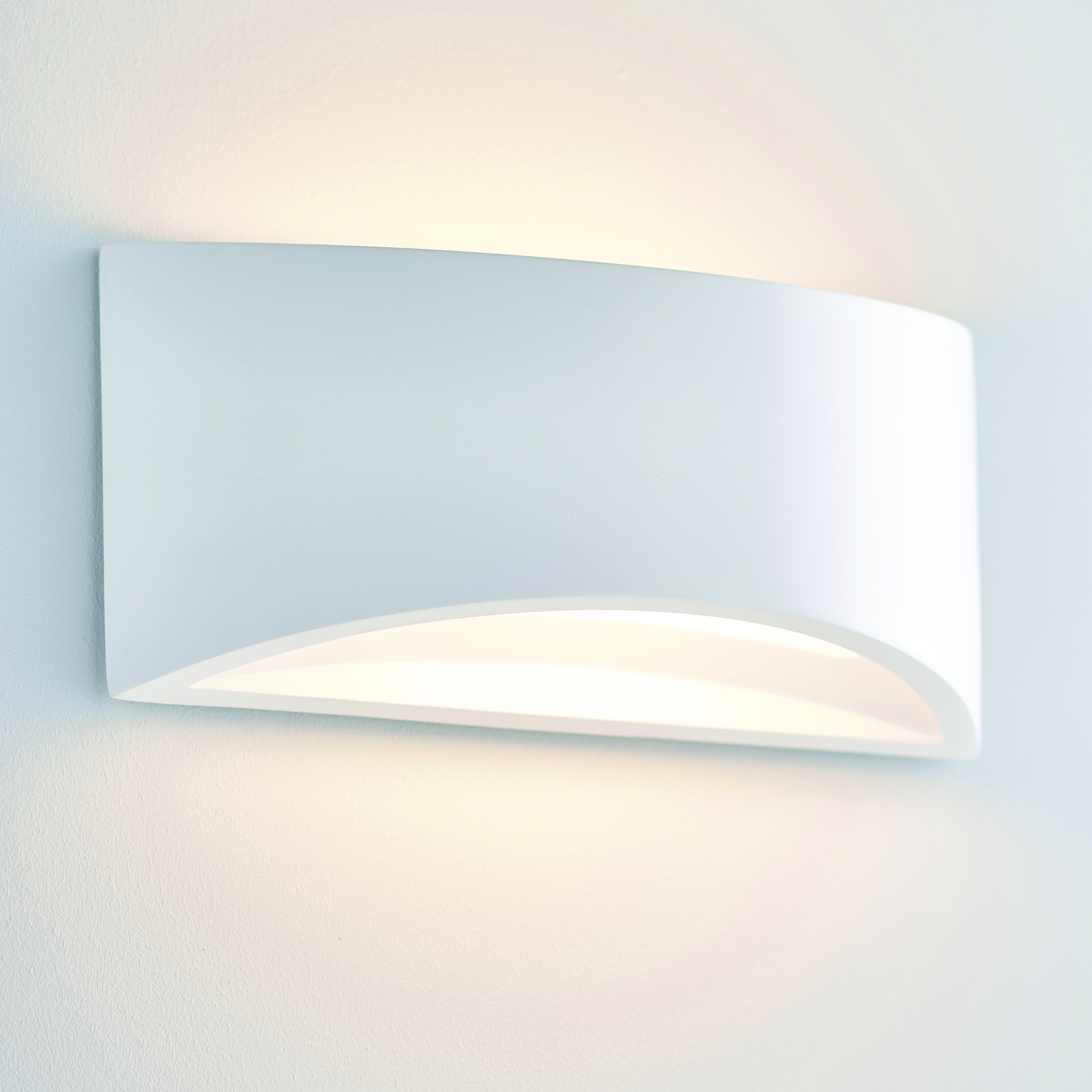 WHITE PLASTER