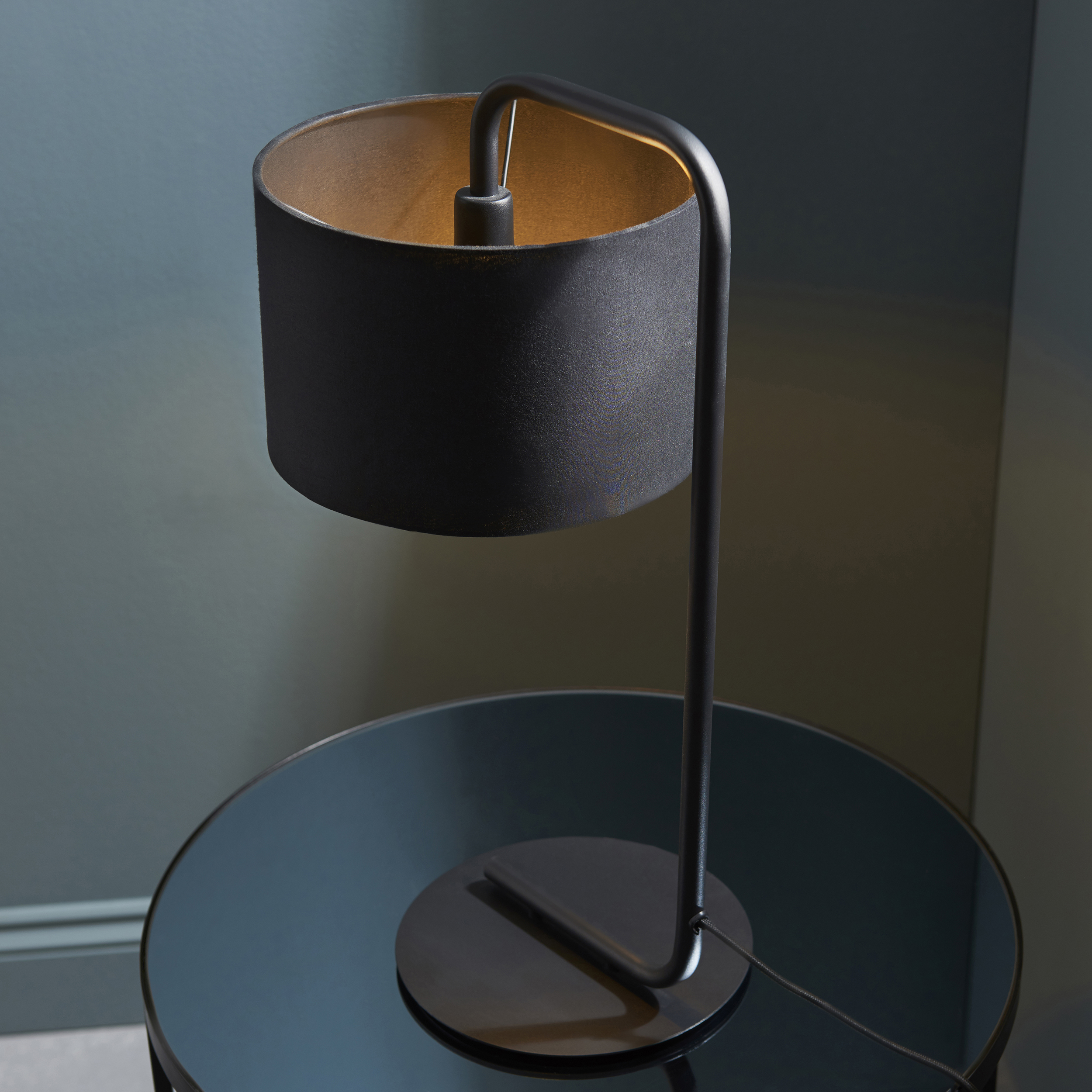 SATIN BLACK TABLE LAMP
