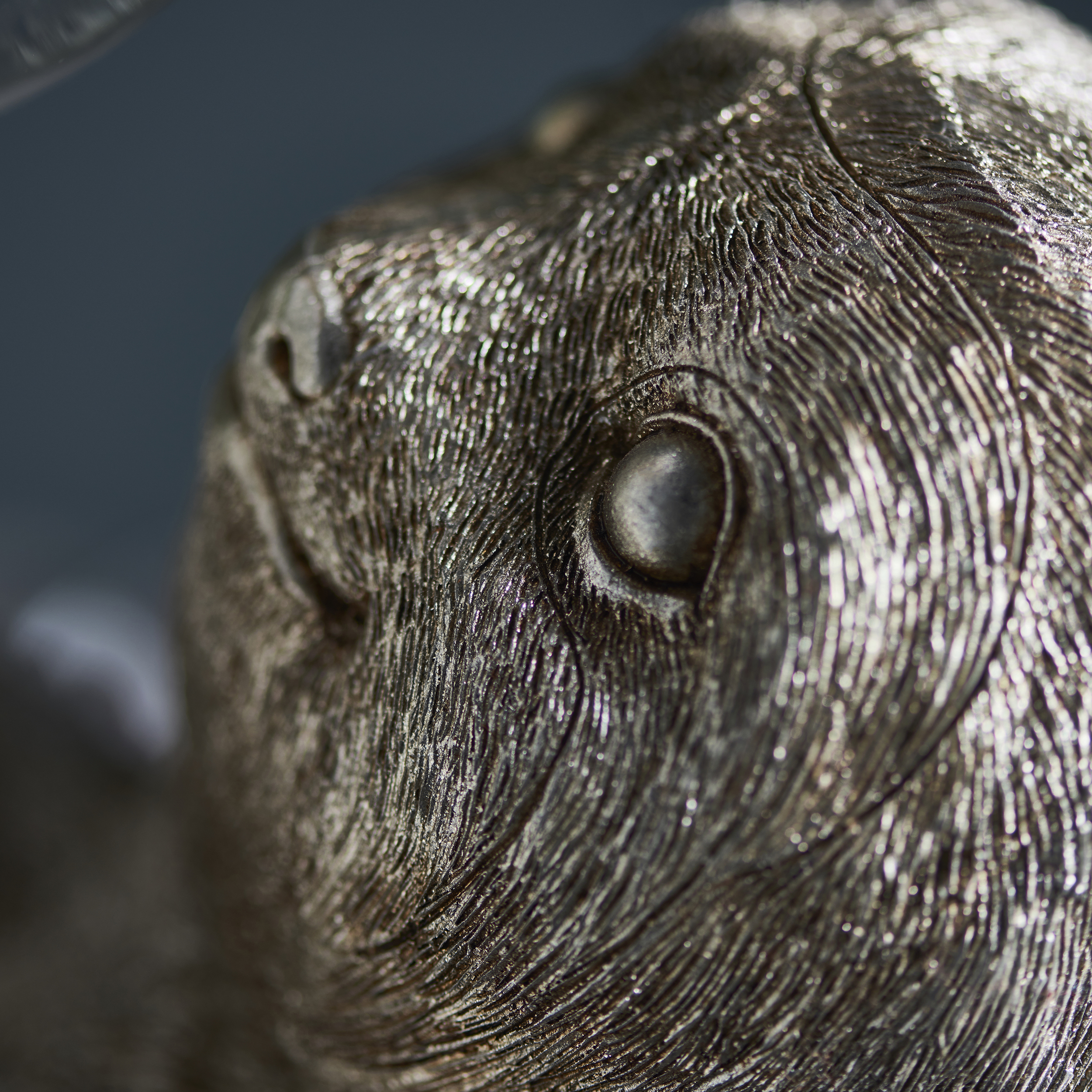 SLOTH TABLE LAMP
