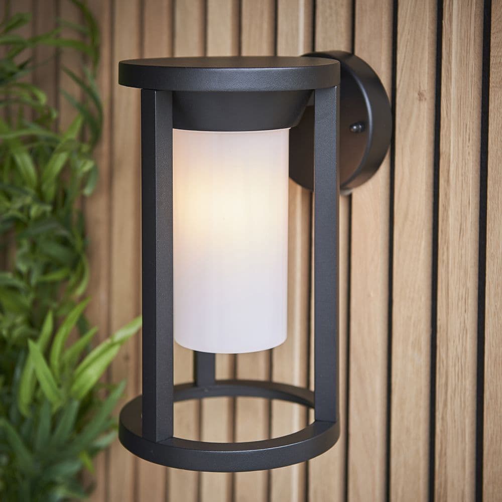 LIGHT FITTING