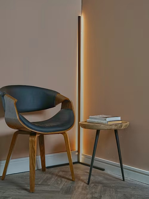 25W CORNER FLOOR LAMP