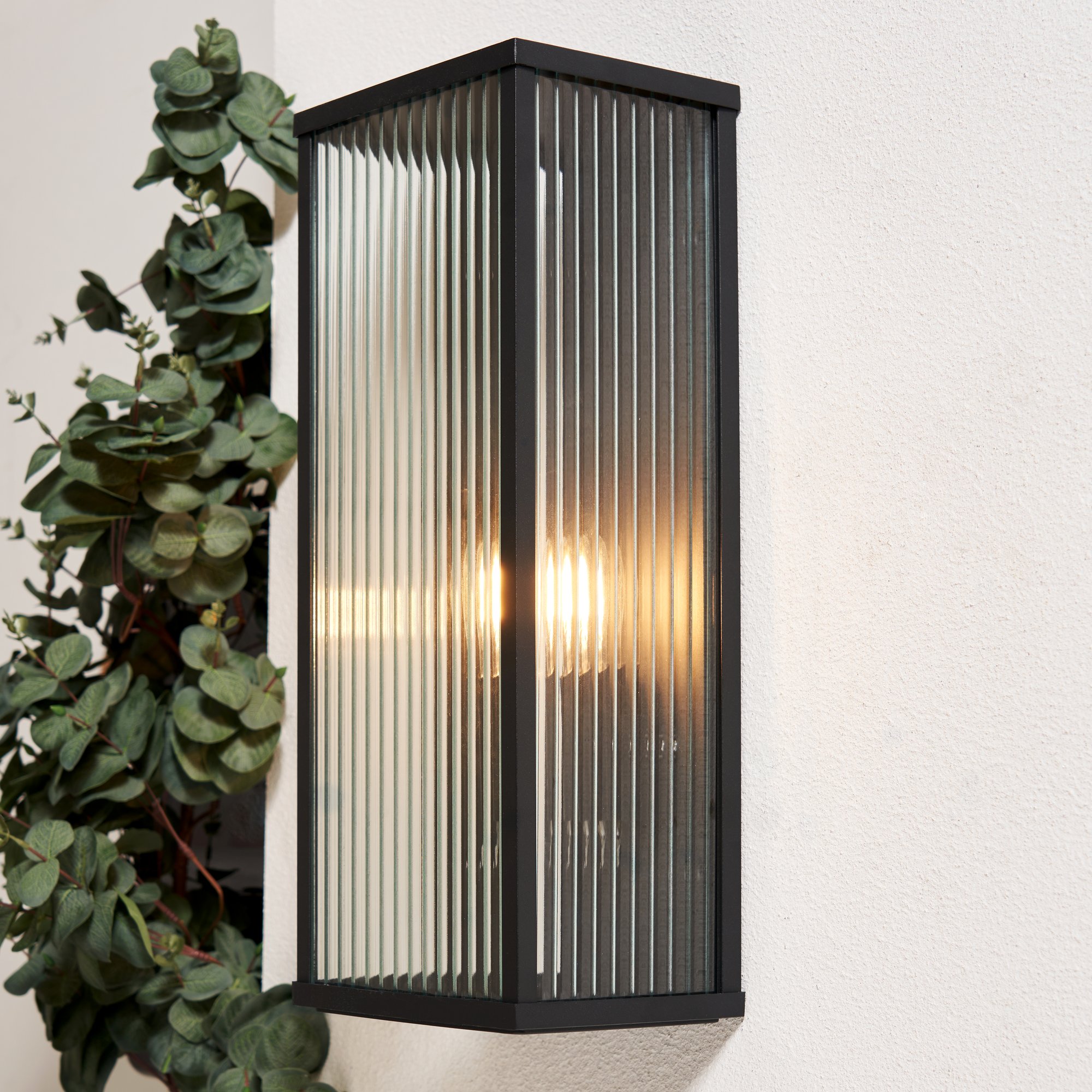 LIGHT FITTING