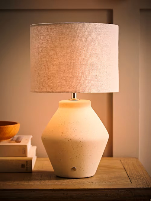 RECHARGEABLE TABLE LAMP