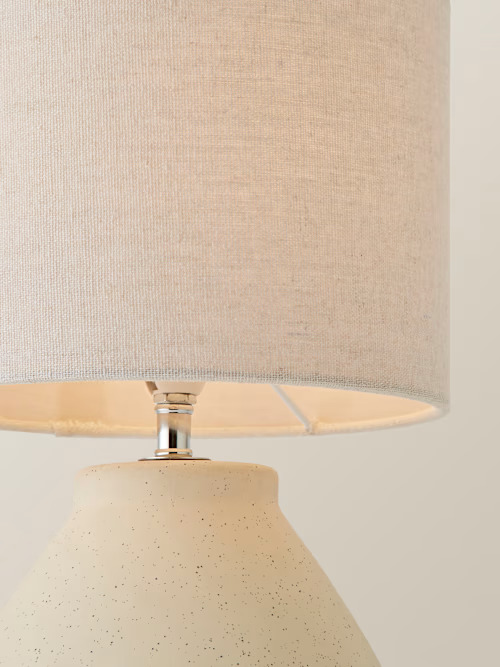 RECHARGEABLE TABLE LAMP