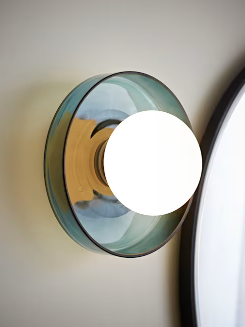 FLUSH CEILING LIGHT