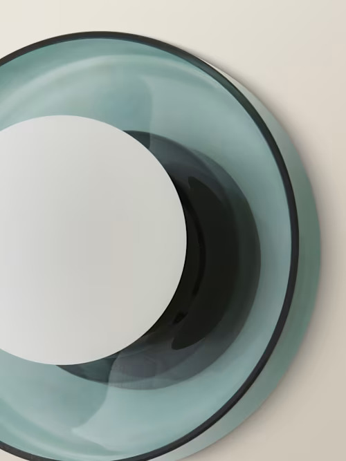 FLUSH CEILING LIGHT
