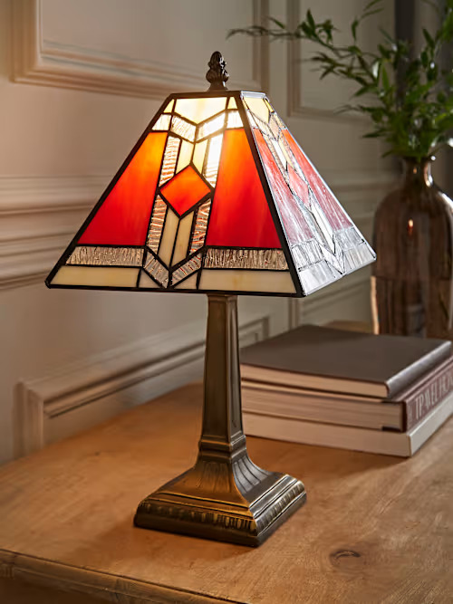 TIFFANY TABLE LAMP