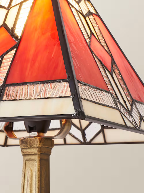 TIFFANY TABLE LAMP