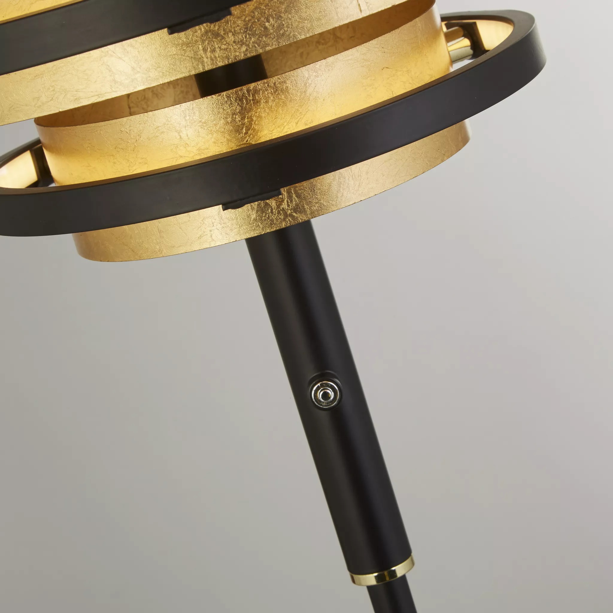 INT LED 27K 733LMS