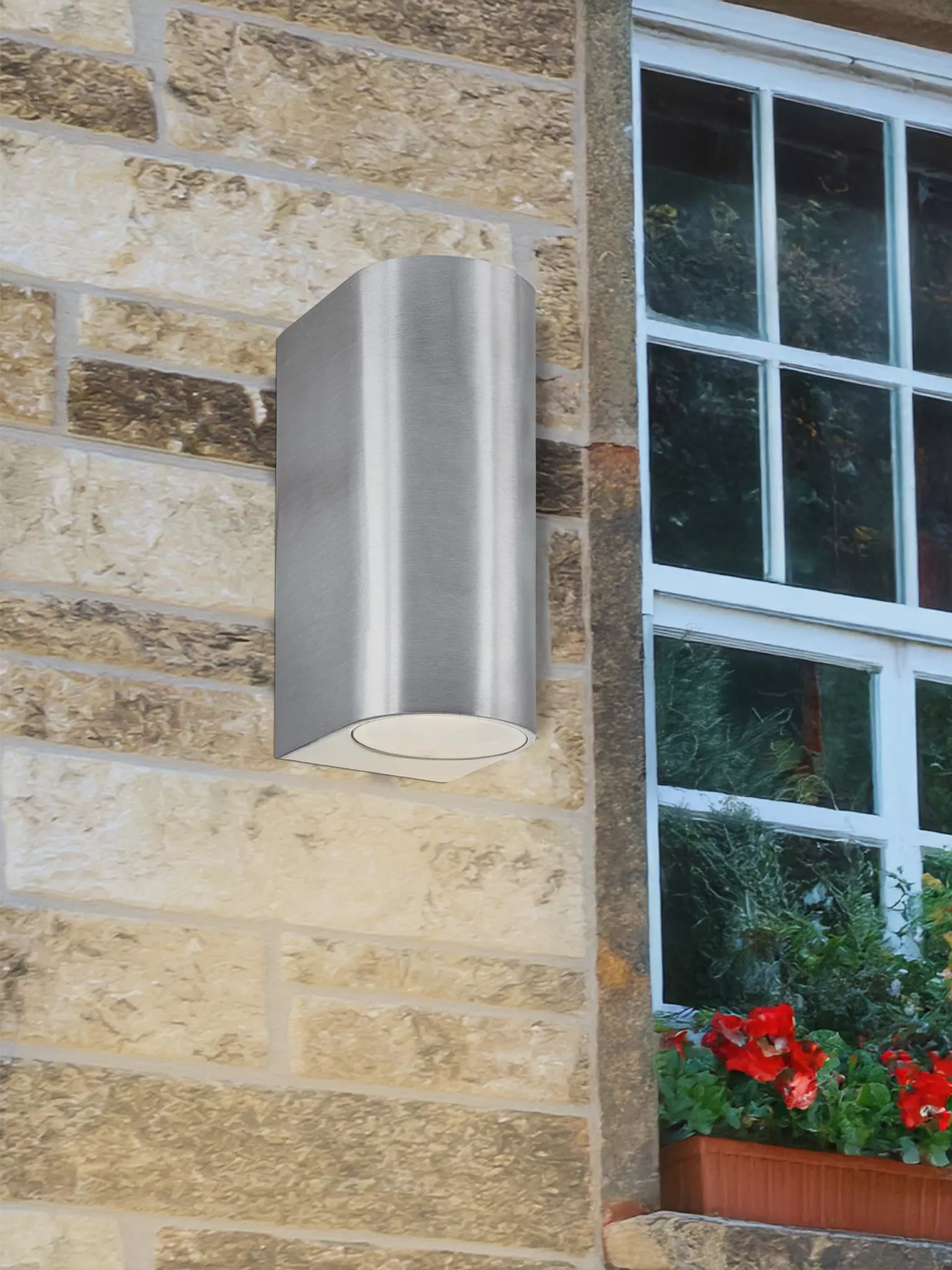 LIGHT FITTING