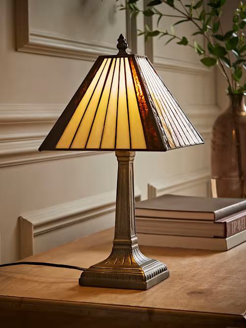 TIFFANY TABLE LAMP