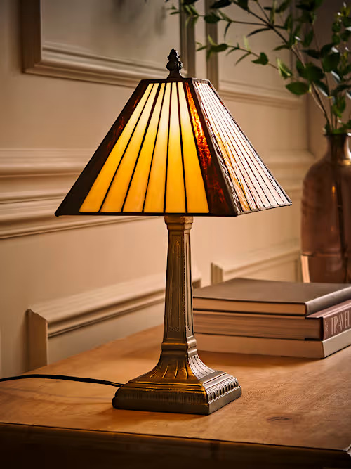 TIFFANY TABLE LAMP