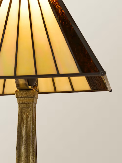 TIFFANY TABLE LAMP