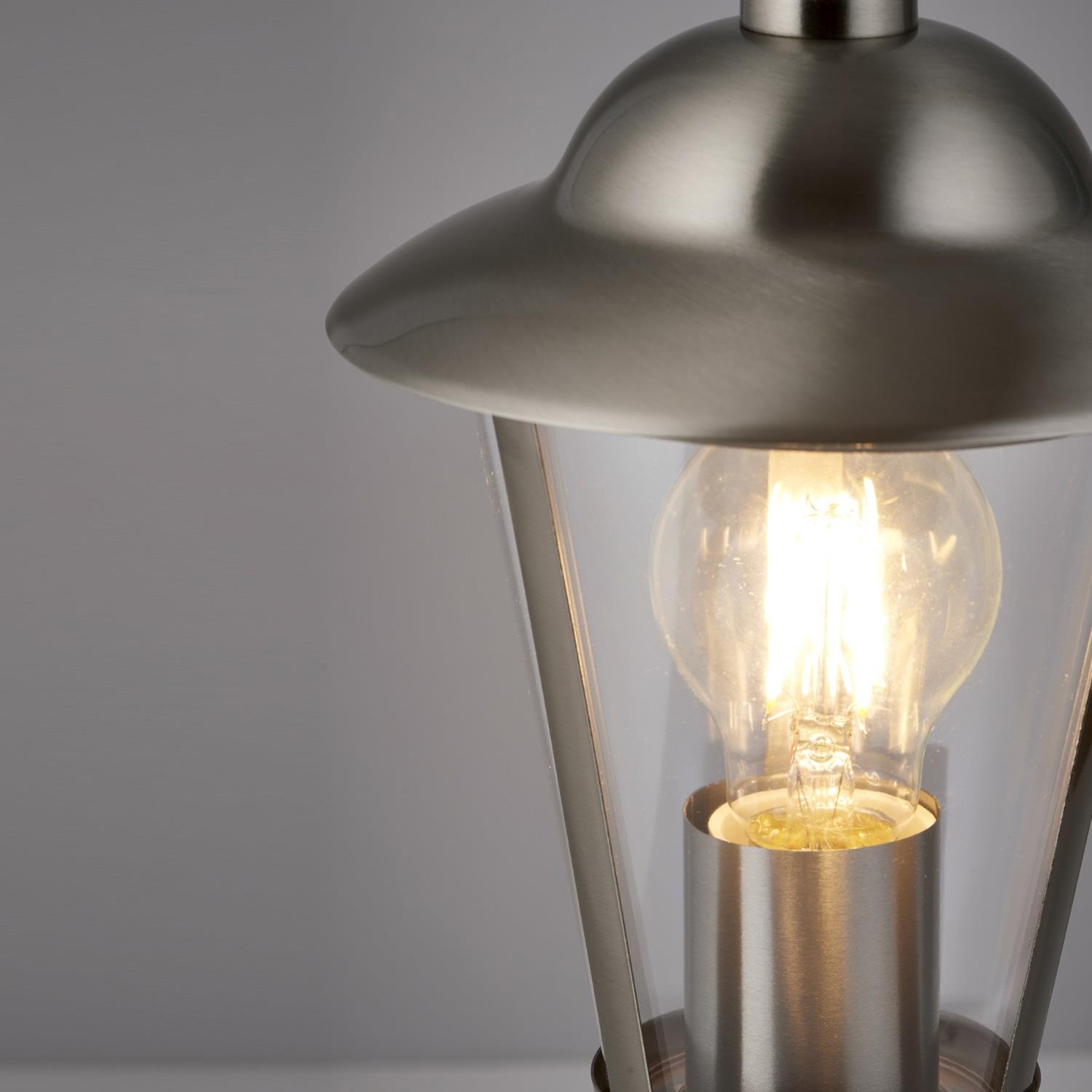 LIGHT FITTING